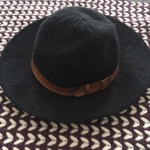 Adorable Black Hat!